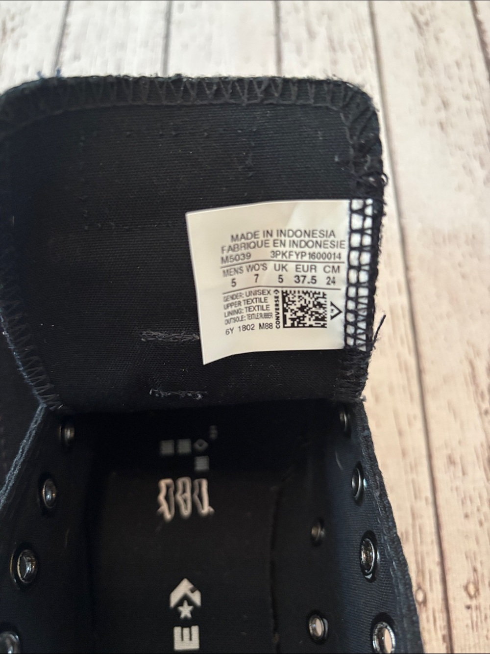 Black on Black Converse Canvas Low-Top Sneakers - Men 5 Women 7 - Picture 5 of 5